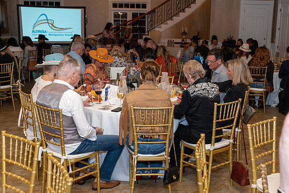 6th Annual Redeo Bingo __0230