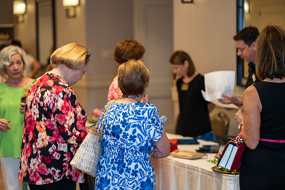 Books & Brunch__0200