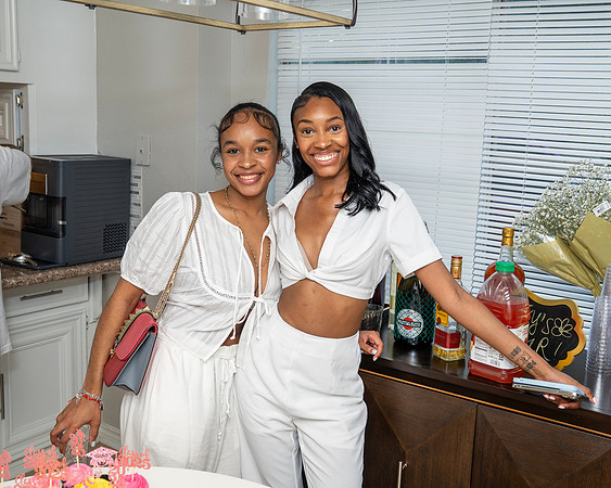 Ivy's Graduation Party __0328