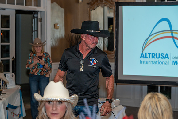6th Annual Redeo Bingo __0273