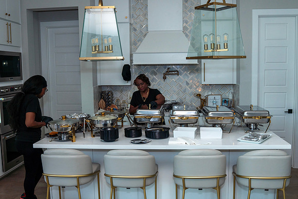 House Gathering __0106