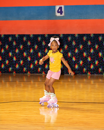 Skating with Grandkids_11272024_00113