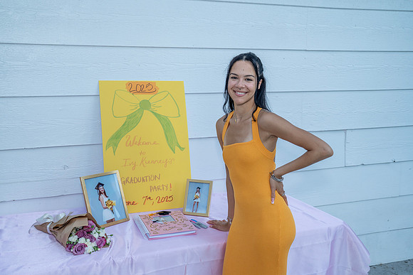 Ivy's Graduation Party __0576